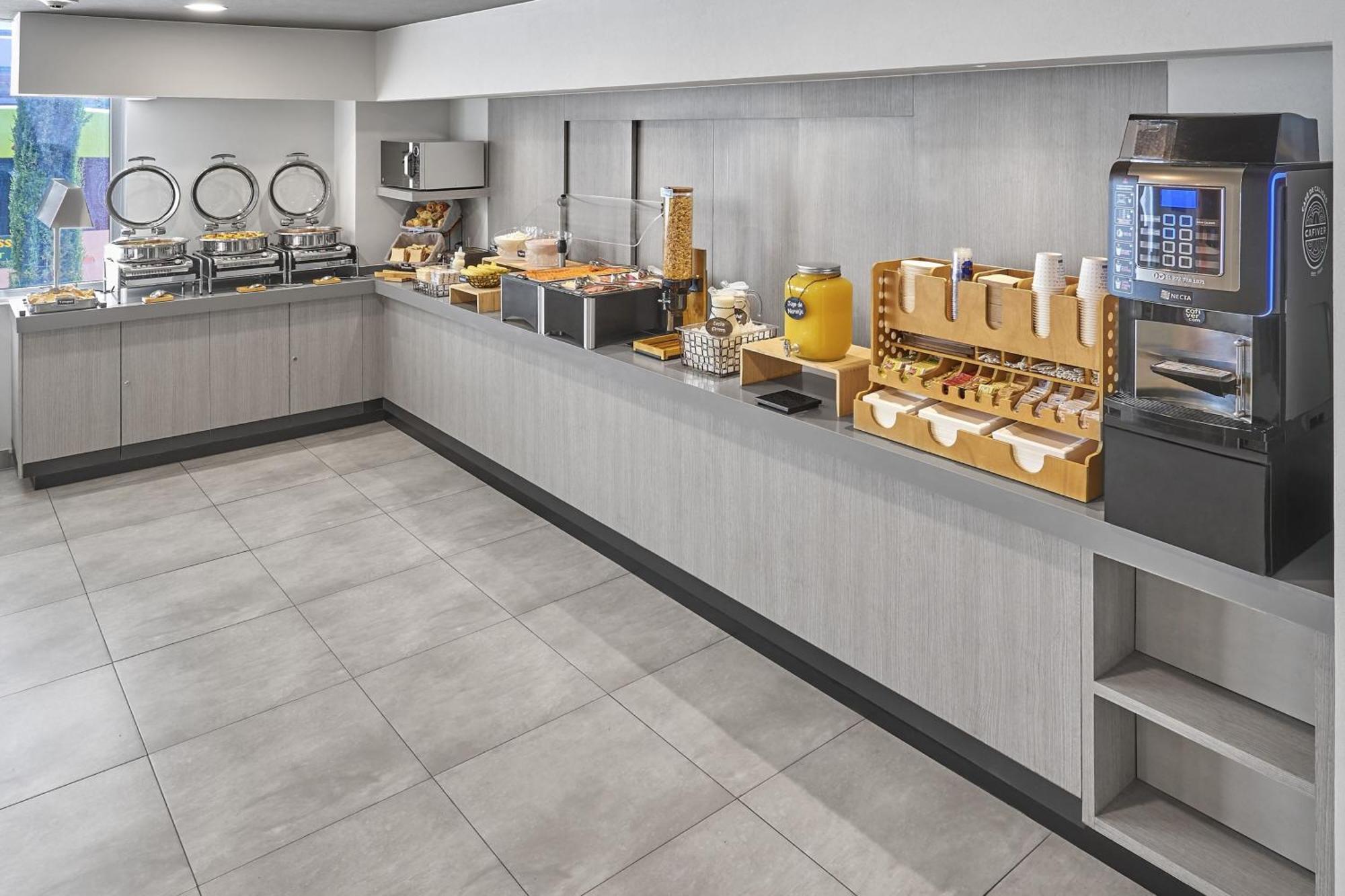 City Express Junior By Marriott Juarez Consulado Exterior photo