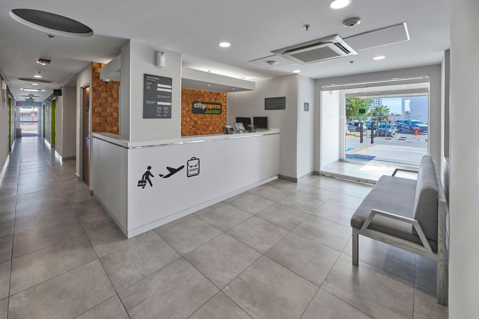 City Express Junior By Marriott Juarez Consulado Exterior photo